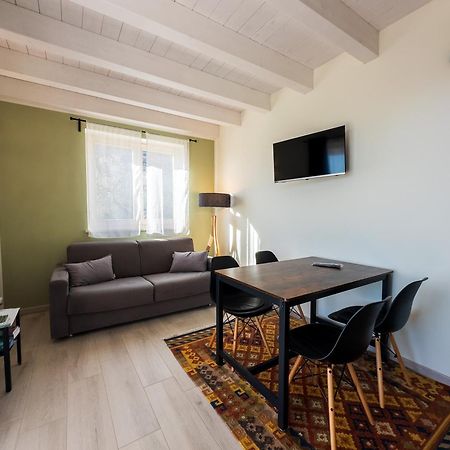 Villa Nina - Apartments & Relax カプリーノ・ヴェロネーゼ エクステリア 写真