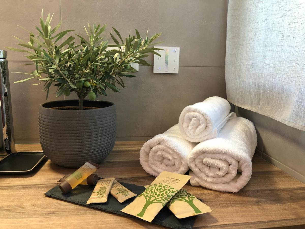 Villa Nina - Apartments & Relax カプリーノ・ヴェロネーゼ エクステリア 写真