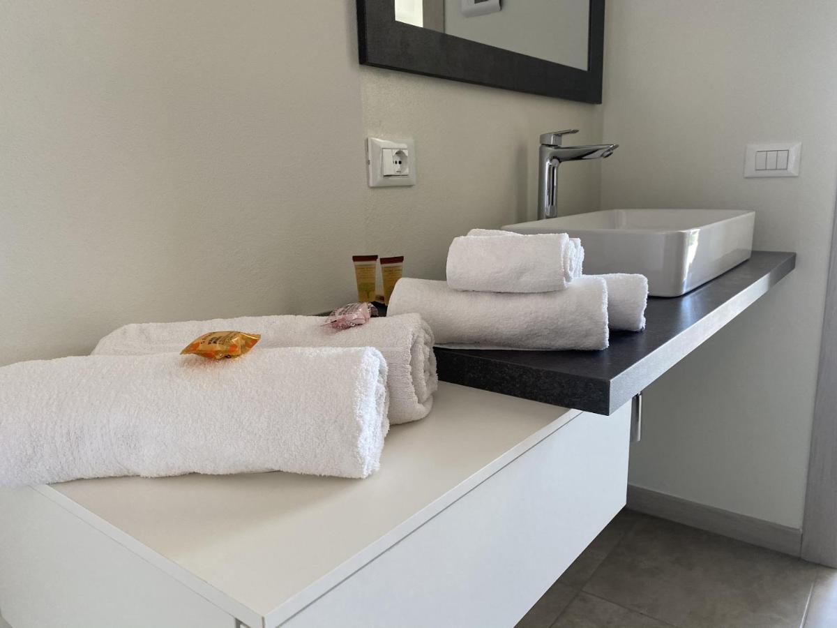 Villa Nina - Apartments & Relax カプリーノ・ヴェロネーゼ エクステリア 写真